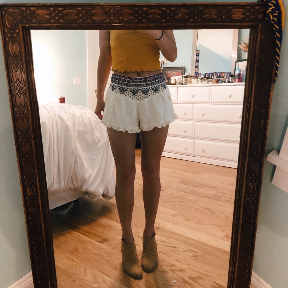 Embroidered Flowy shorts